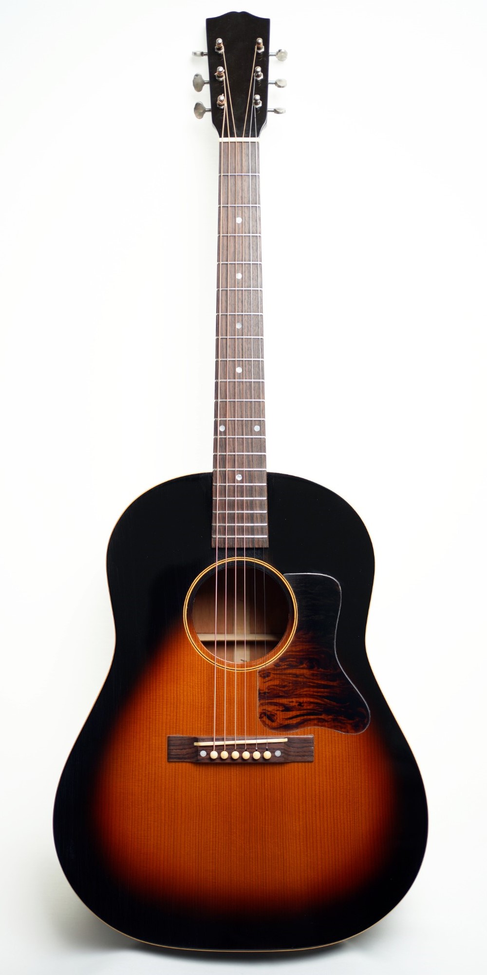 Pre-War Guitars Pre-War Slope Shoulder Torrefied Adirondack Spruce/Honduran Mahogany